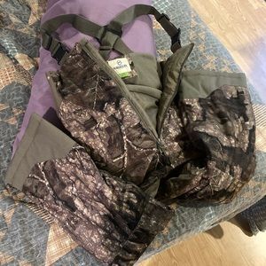 Kids camo bibs